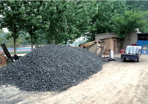 郑州一区域空气污染严重 星空网（中国）冒黑烟扬尘漫天