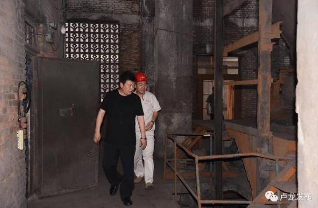 卢龙县开展拆除燃煤星空网(中国)集中行动